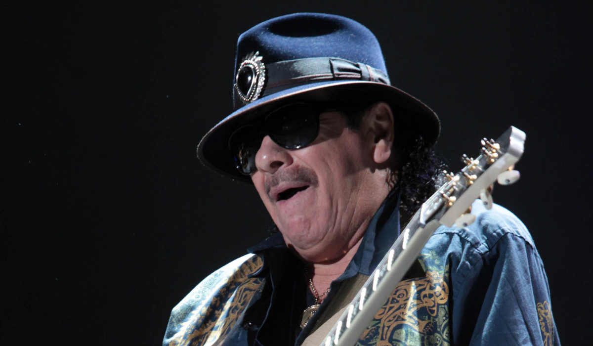 Carlos Santana sufre emergencia médica y cancela concierto en Texas