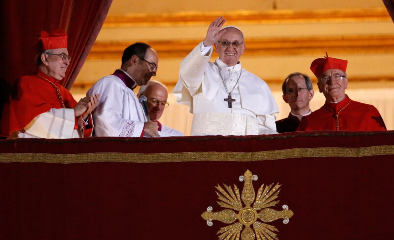¿Qué pasa si el el cardenal elegido no acepta ser el nuevo Papa?