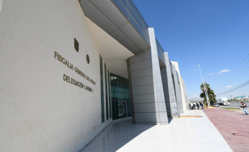 Se manifiestan contra detención de médico obstetra tras presuntas complicaciones de paciente