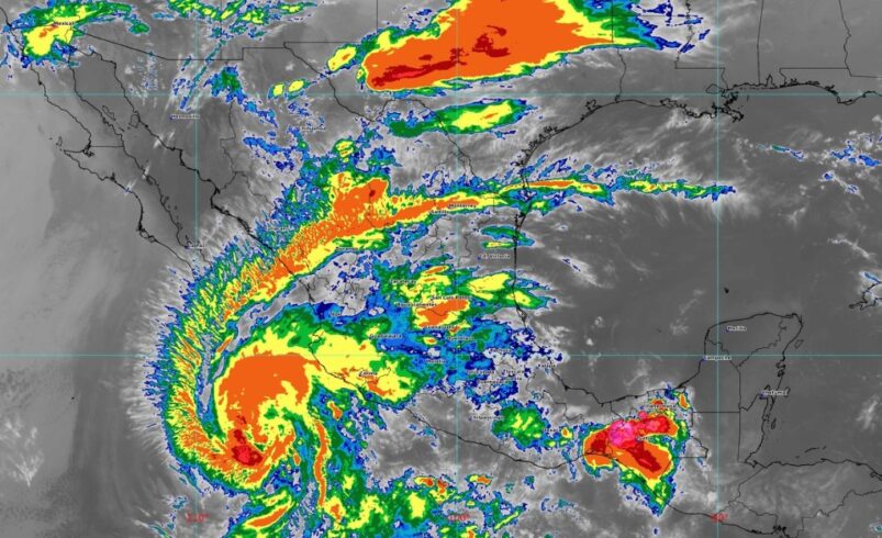 Alvin provocará este viernes intensas lluvias y oleaje en el occidente de México