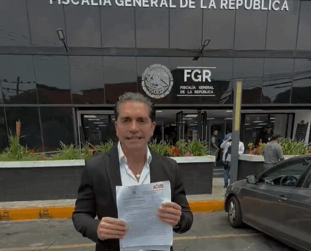 Senador Luis Fernando Salazar denuncia, ahora en Fiscalía General de la República, al alcalde de Torreón
