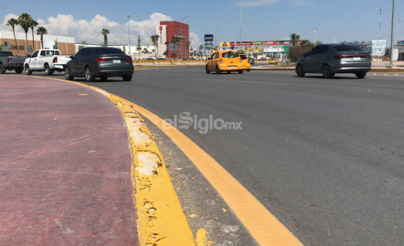 Detectan fallas en pintura vial de recientes obras en Torreón