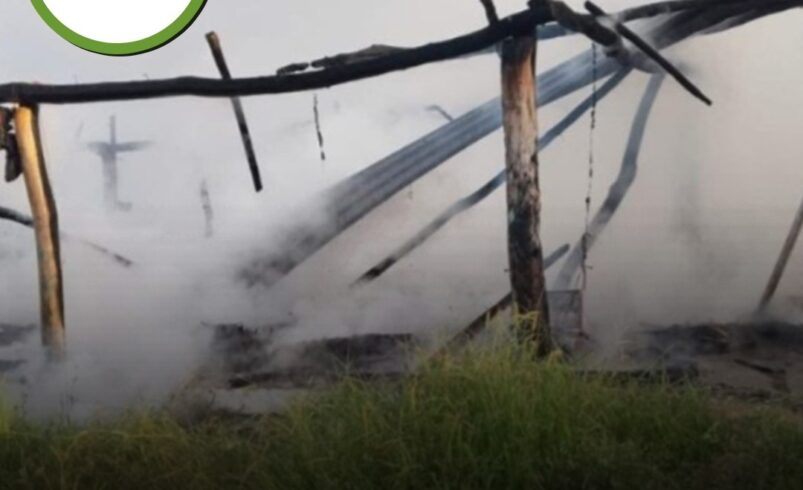 Incendio consume palapa del exalcalde de Izamal