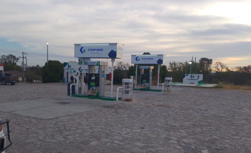 Aseguran casi 40 mil litros de hidrocarburos en Jiménez
