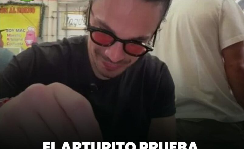 El Arturito prueba cochinita en Mérida y enciende el debate