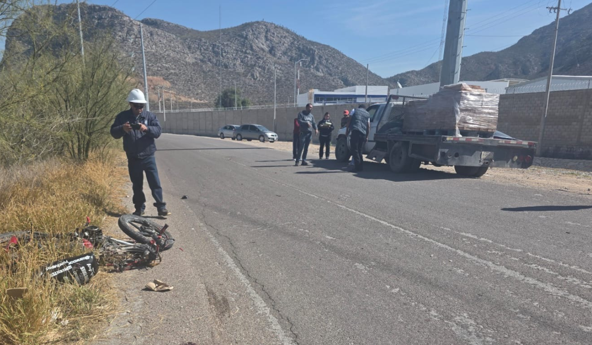 Conductor de camión impacta a motociclista en el ejido Monterreycillo en Lerdo