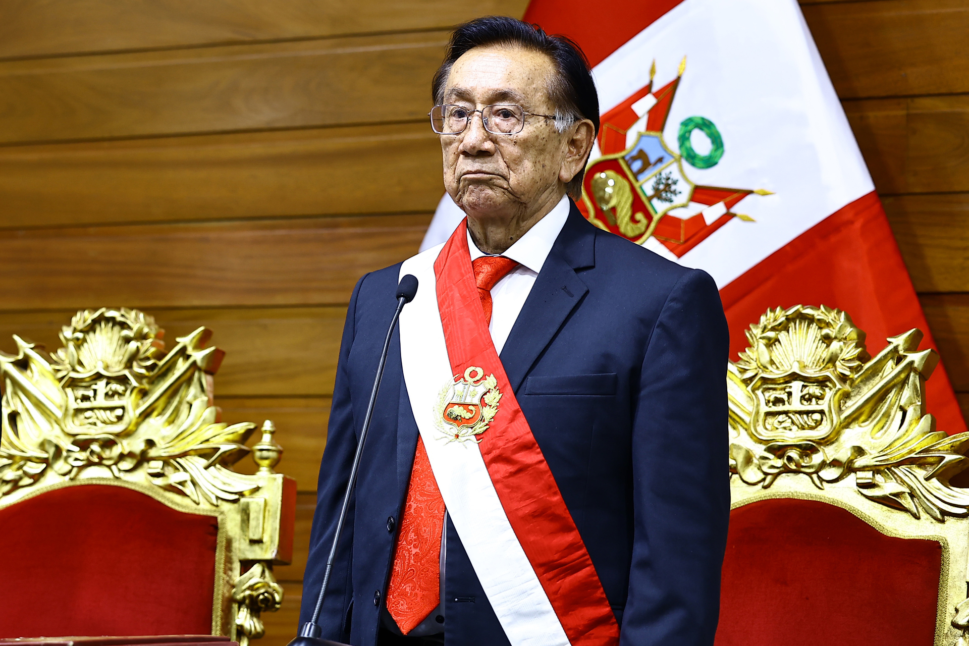 José María Balcázar es el nuevo presidente interino de Perú