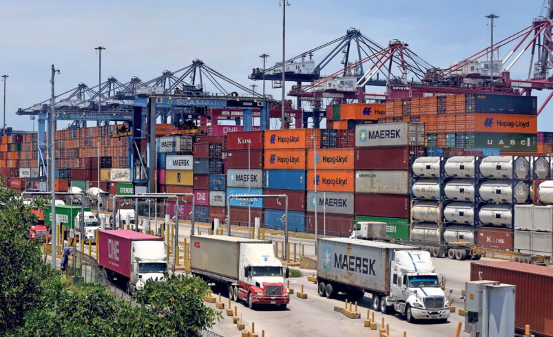 Nuevo arancel global de Trump exceptúa productos bajo el T-MEC