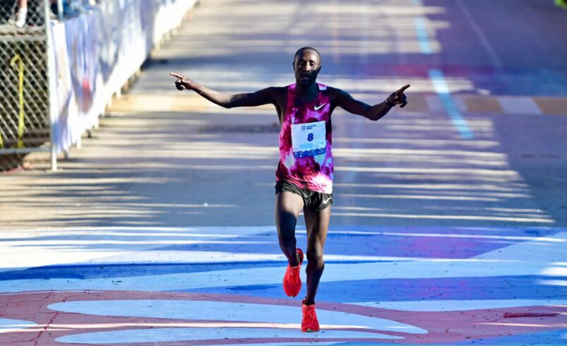 Wilfred Nyatogo y Risper Biyaki se llevan el Maratón Lala 2026