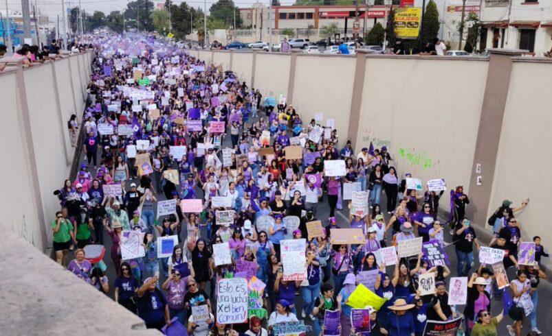 Marea morada recorre Saltillo: más de 3 mil mujeres marchan por el 8M