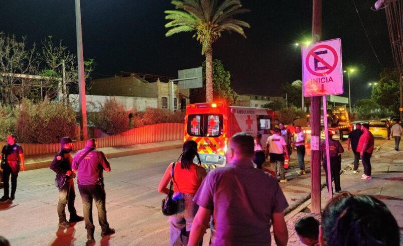 Hombre es trasladado en estado grave tras ser localizado herido en el bulevar Revolución