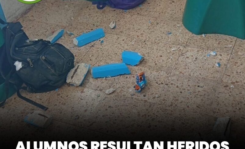 Alumnos resultan heridos tras caída de techo en secundaria de Kinchil
