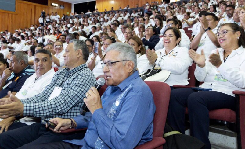 SNTE busca aumento salarial superior al 13% en 2026