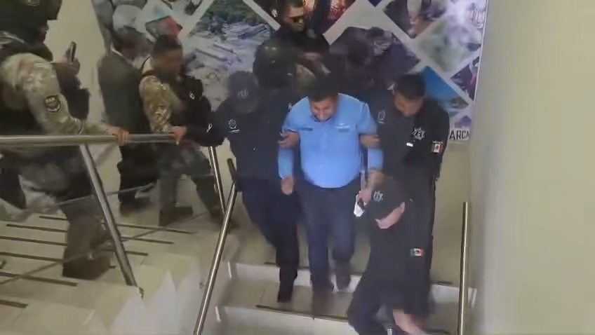 Desalojan de su oficina al gerente del SIMAS Piedras Negras, tras más de 72 horas de su suspensión