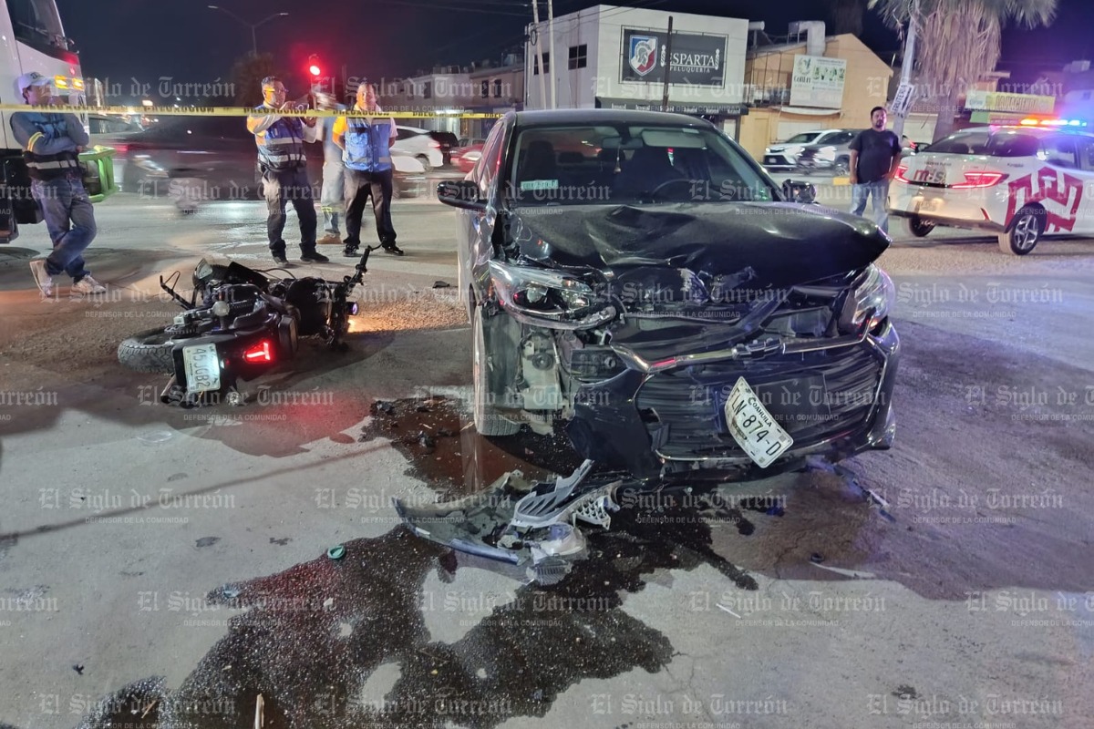 Motociclista resulta gravemente lesionado tras choque en Rodríguez Triana de Torreón