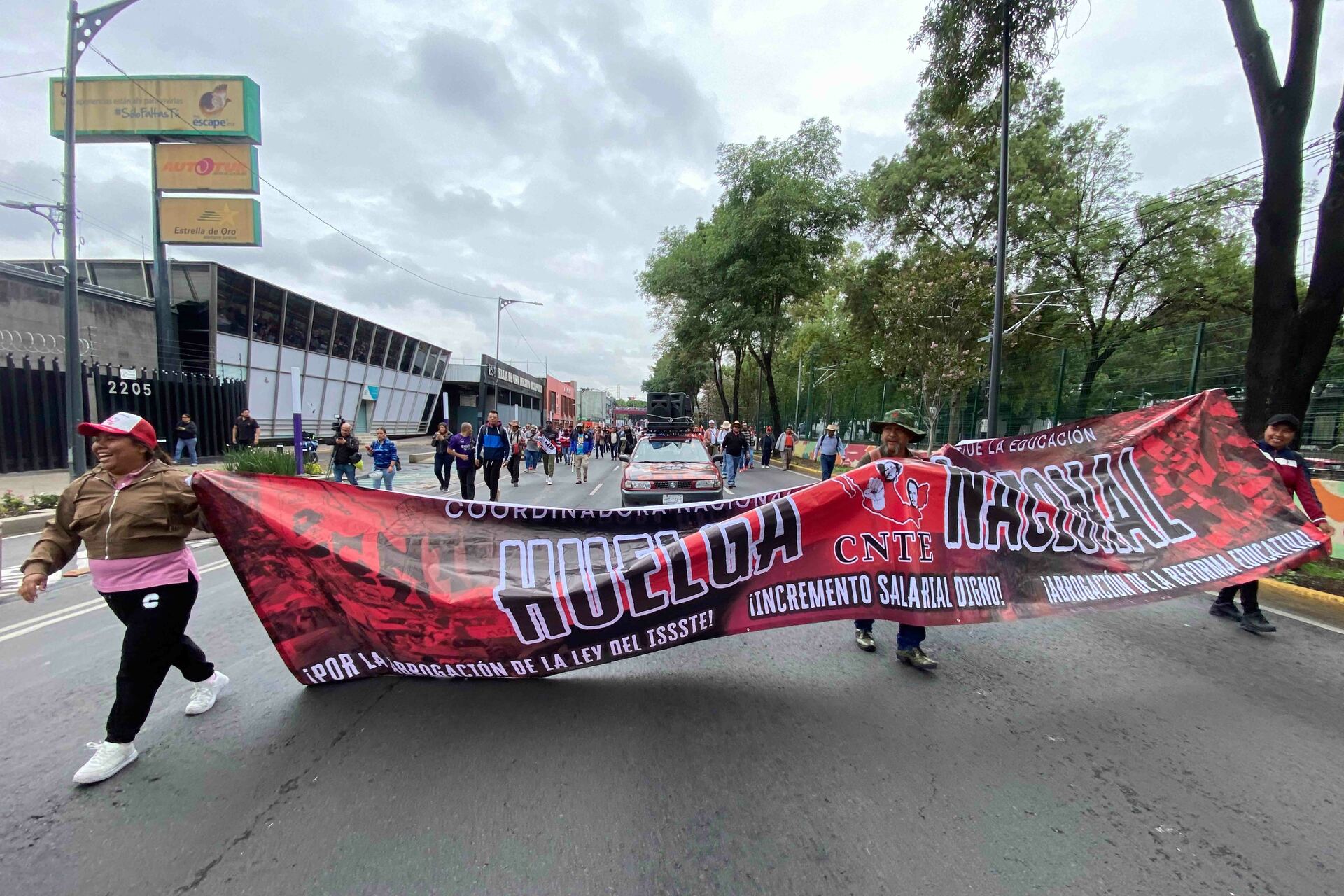 CNTE rechaza propuestas del gobierno y fortalecer la huelga nacional