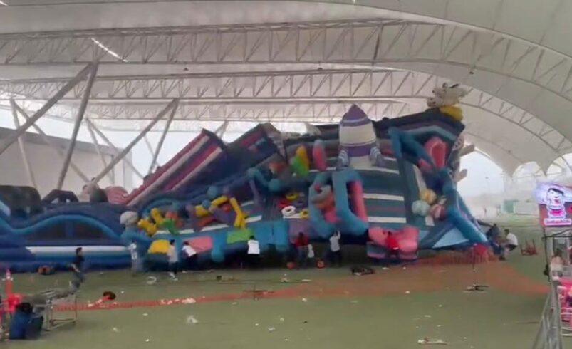 Ráfaga de viento levanta estructura de atracción en el CCT