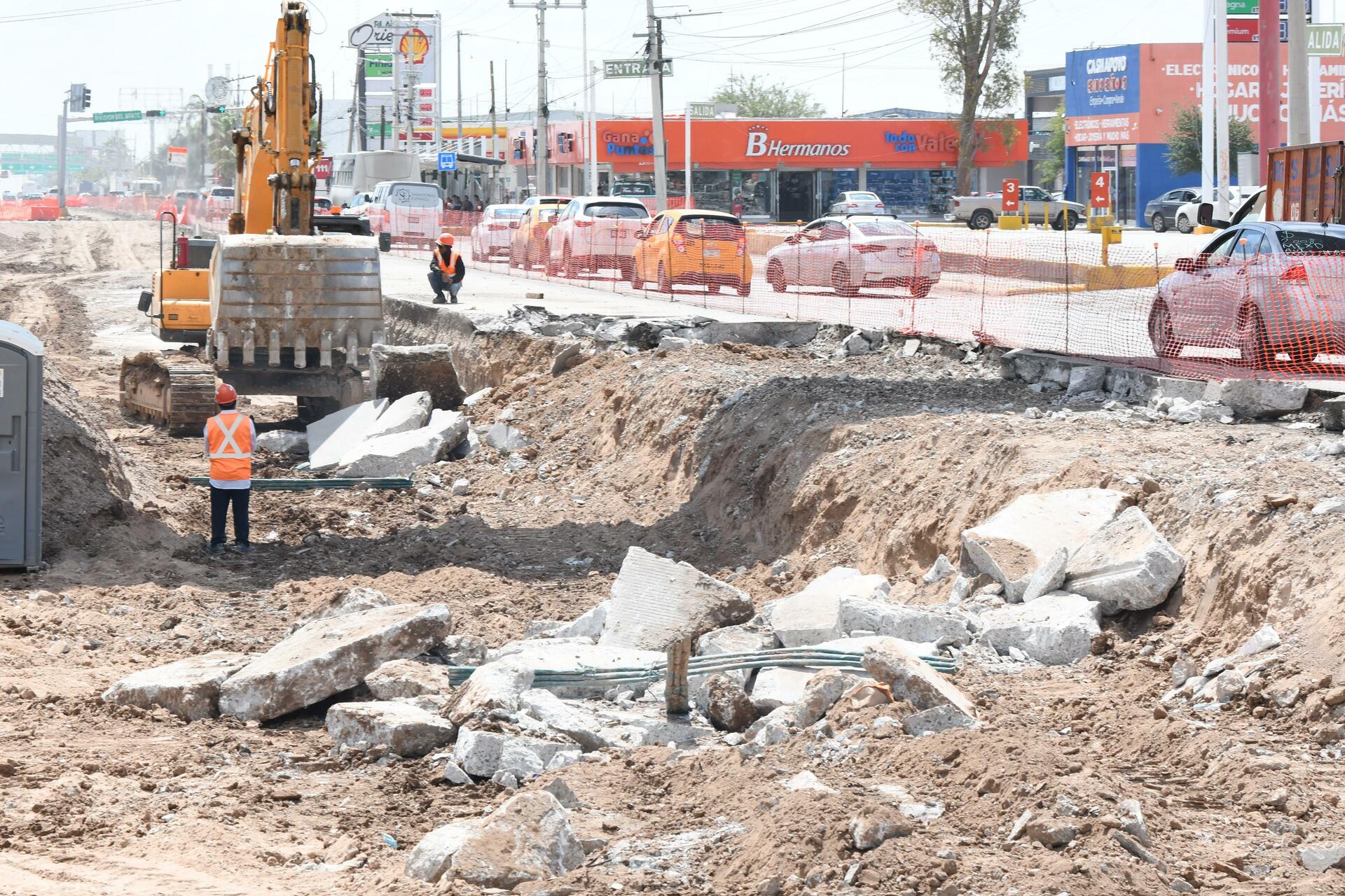 Instalaciones del fallido Metrobús son desplazadas por nueva obra vial en Torreón