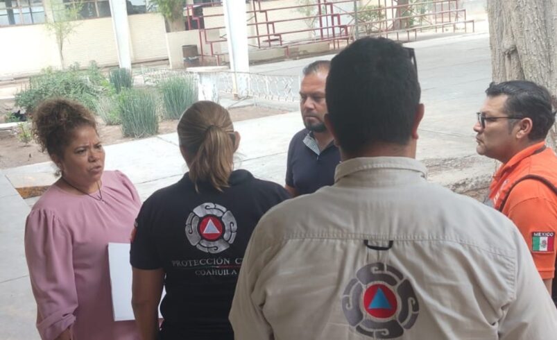 Enjambre de abejas desata emergencia en secundaria de Matamoros; 18 personas lesionadas