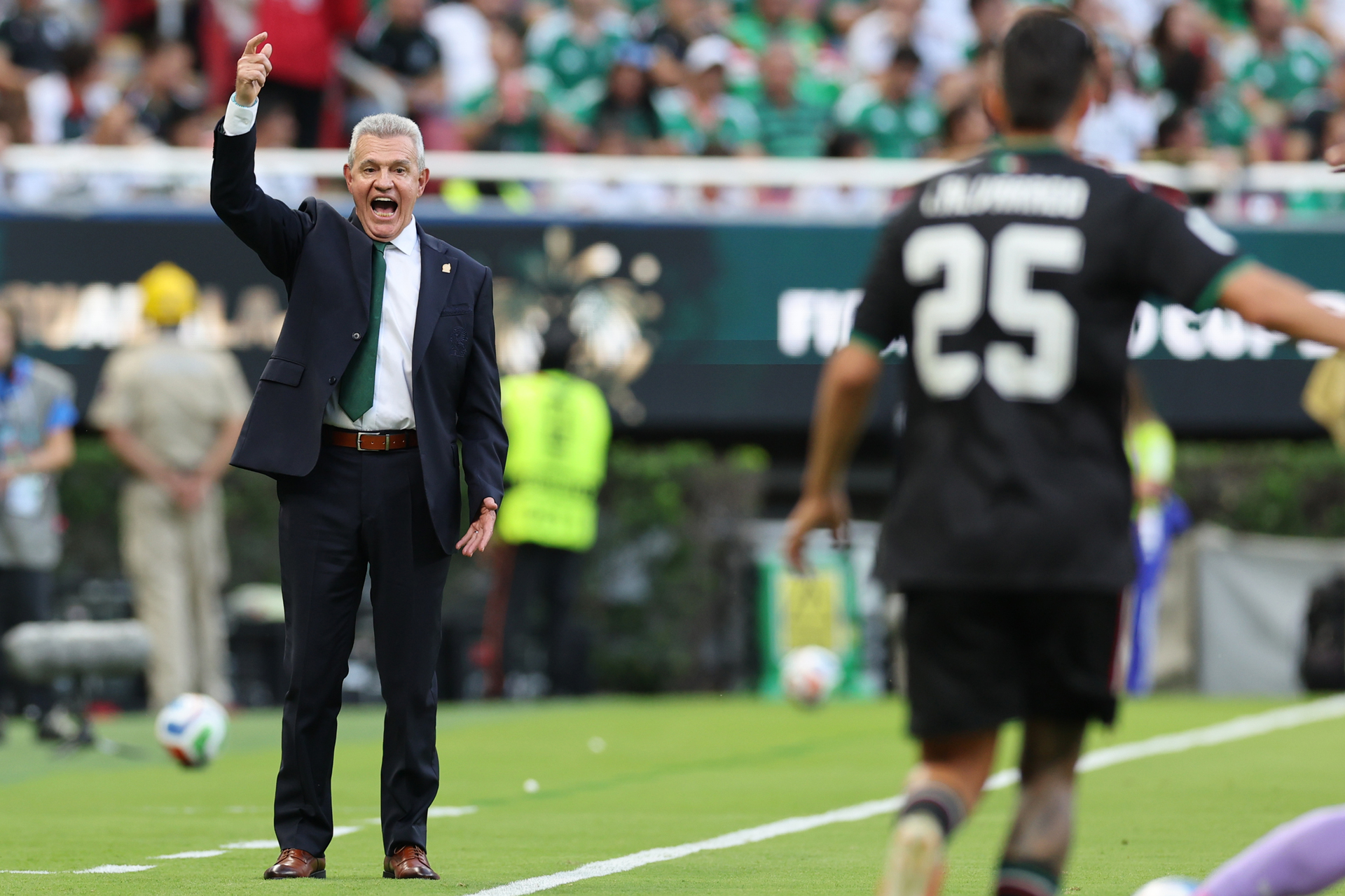 «Mi equipo maduró, aprendimos de nuestros errores»; dice Javier Aguirre tras victoria de México