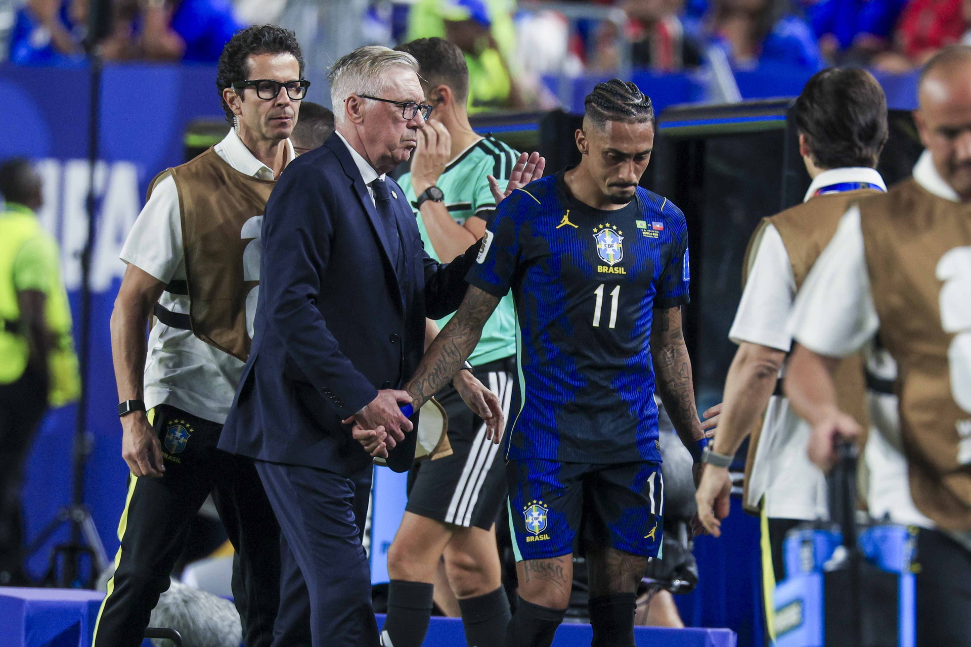 Ancelotti confirma a Neymar ante Escocia y que Raphinha salió por lesión en isquiotibiales