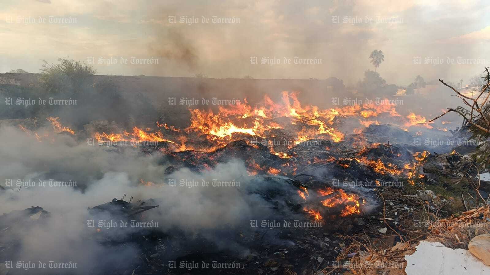 Se incendia Centro de Transferencia de la colonia Compresora en Torreón