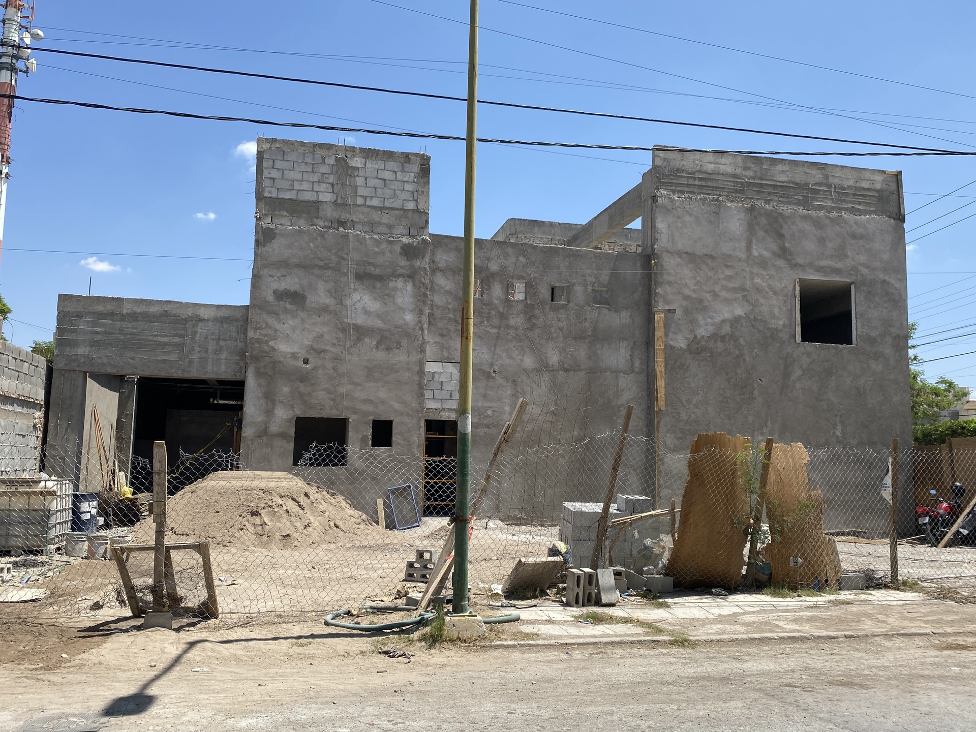 Retrasan obra de nuevo velatorio del IMSS en Torreón; señalan adecuaciones al proyecto