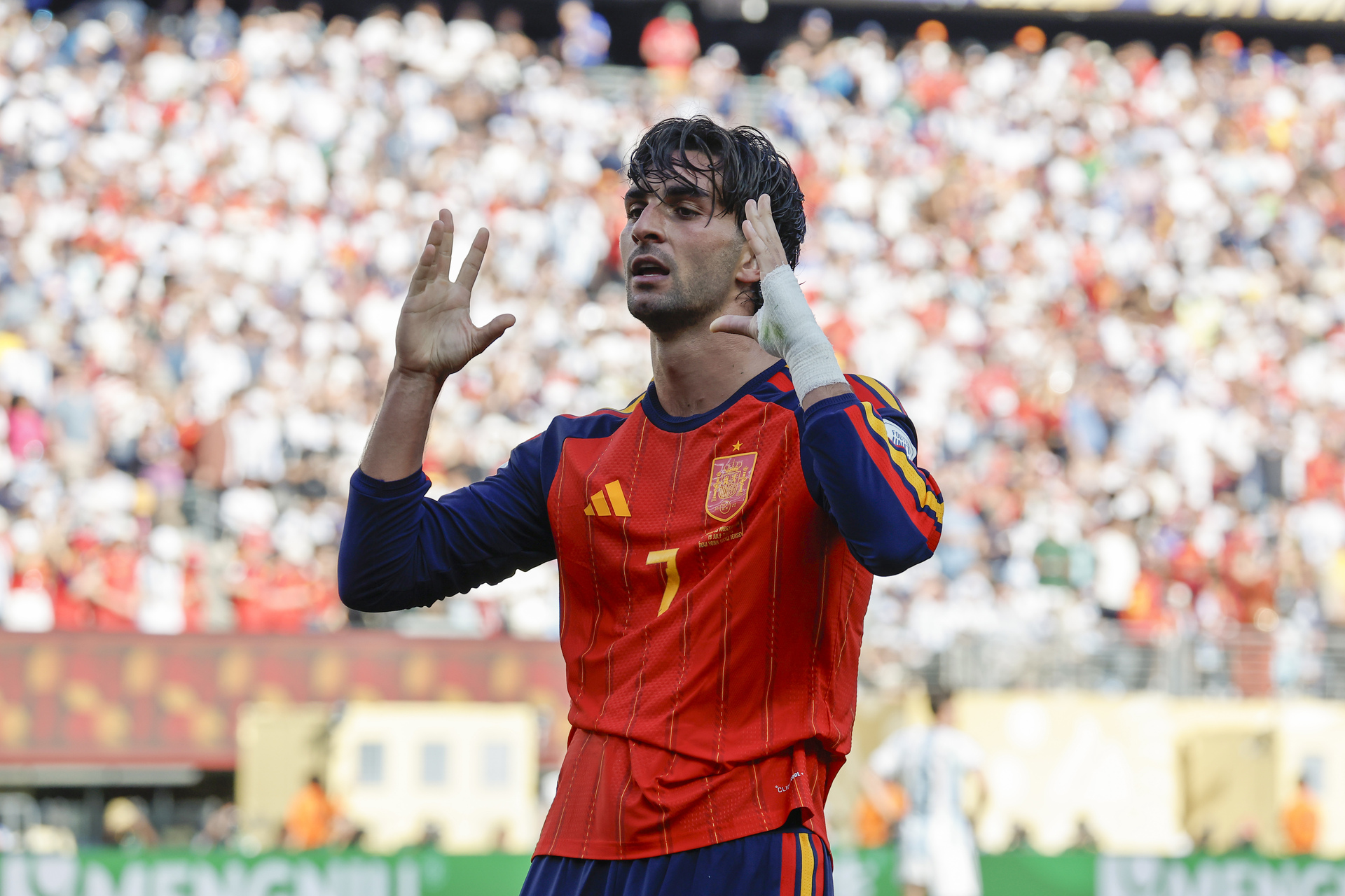 «Dios le da las cosas a quien más se lo merece»; dice Ferrán Torres, autor del gol de España