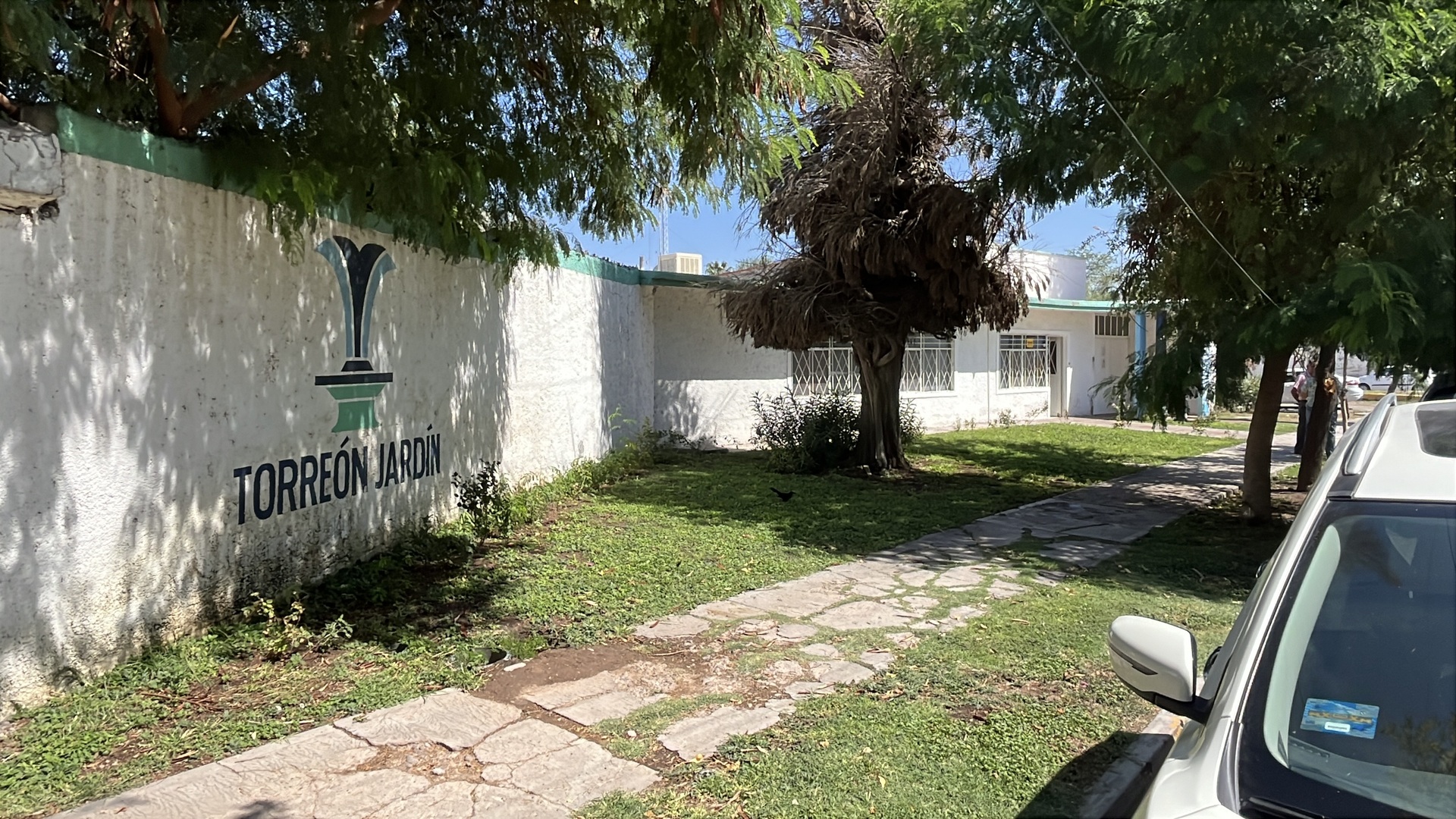 Torreón Jardín suspende cobro de seguridad privada con cargo al recibo de agua; vecinos se reúnen con alcalde