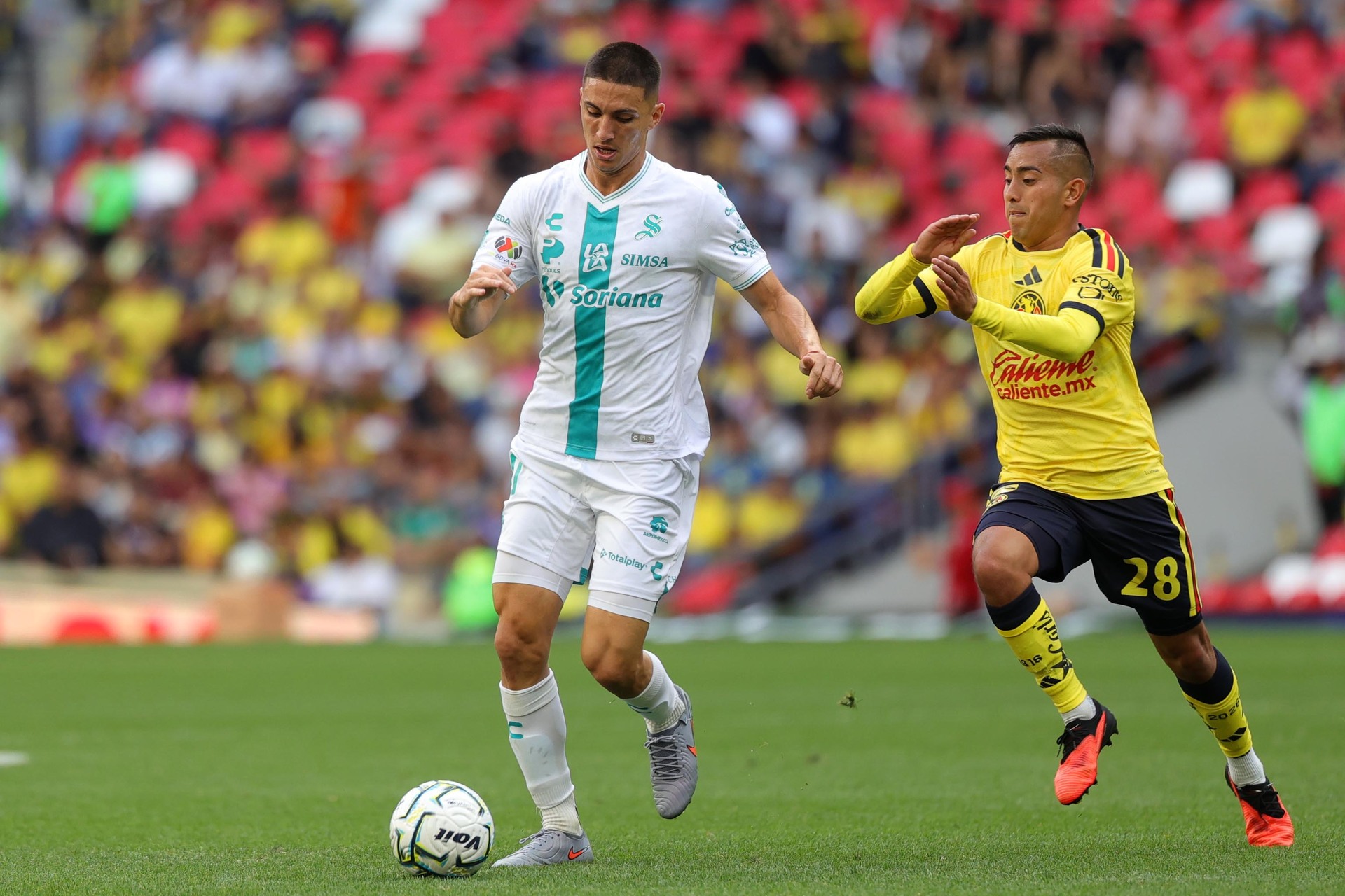 Golea América a Santos Laguna en el Estadio Azteca