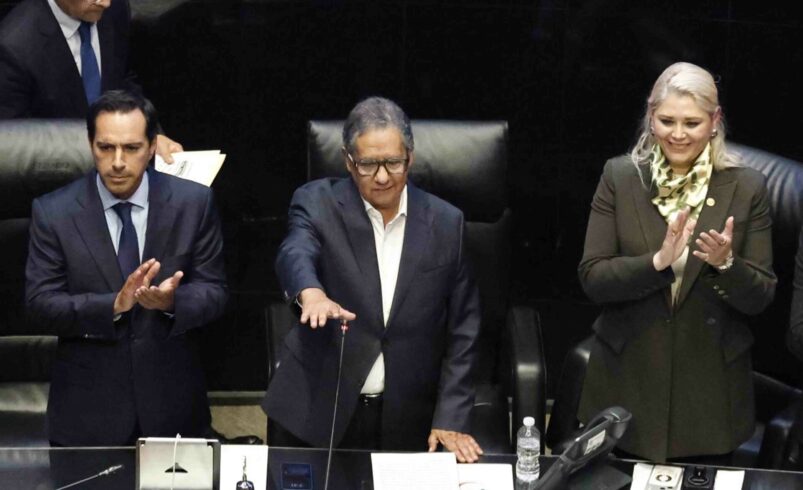 Higinio Martínez asume la presidencia del Senado