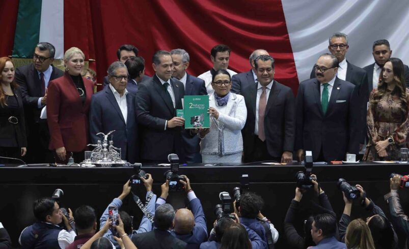 Entregan Segundo Informe de Gobierno de Sheinbaum al Congreso