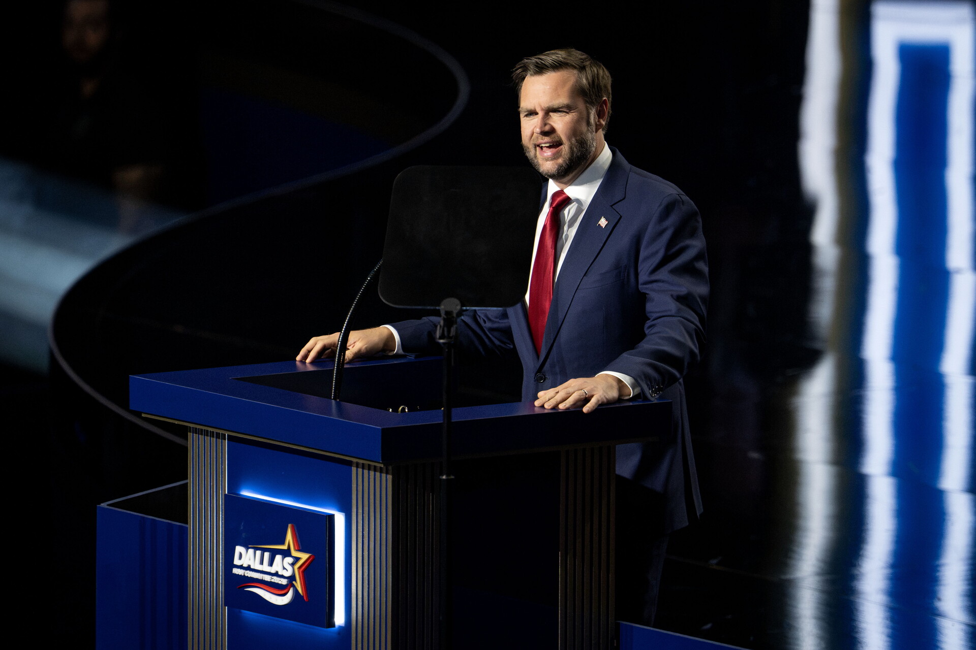 JD Vance durante la convención republicana en Dallas