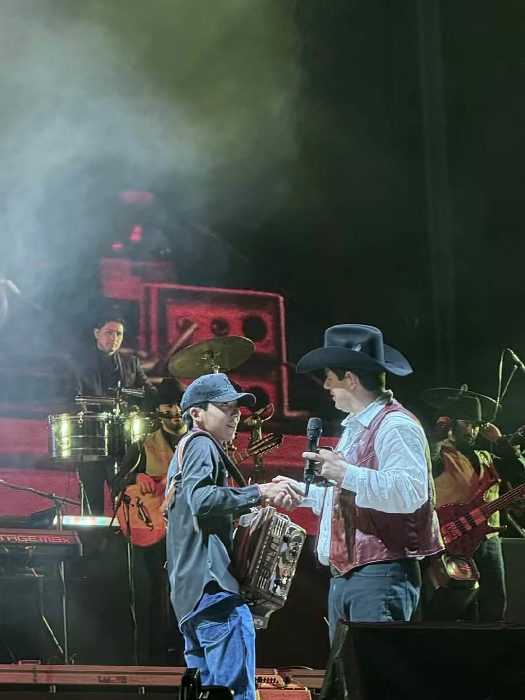 ‘Todavía no me la creo’, Alfredo Olivas cumple sueño a joven lagunero