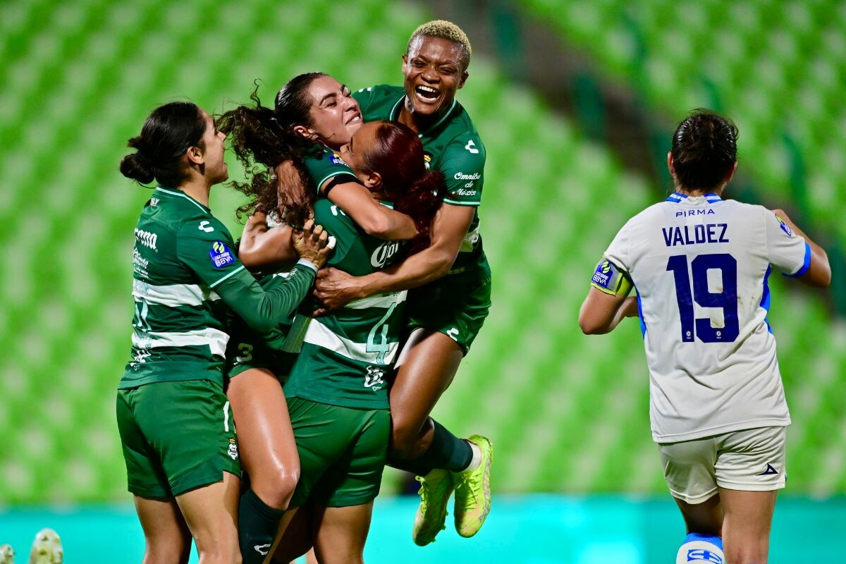 Guerreras vuelven a ganar, vencen en el Corona al Cruz Azul Femenil