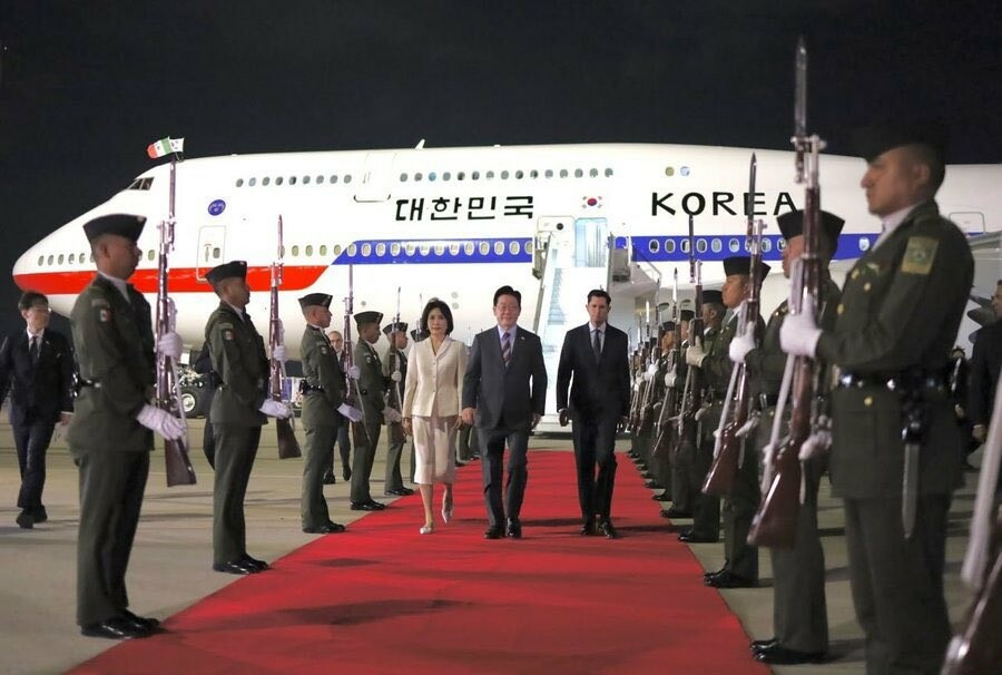 Presidente de Corea del Sur llega a México para fortalecer relación bilateral tras 16 años