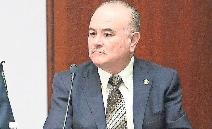 Ernesto Ruffo deja el Altiplano; seguirá proceso por presunto huachicol en prisión domiciliaria