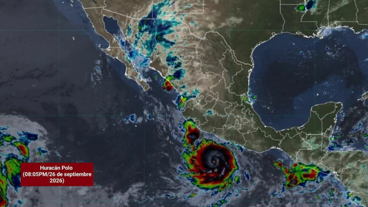 Huracán Polo baja a categoría 3 y mantiene alertas en Baja California Sur